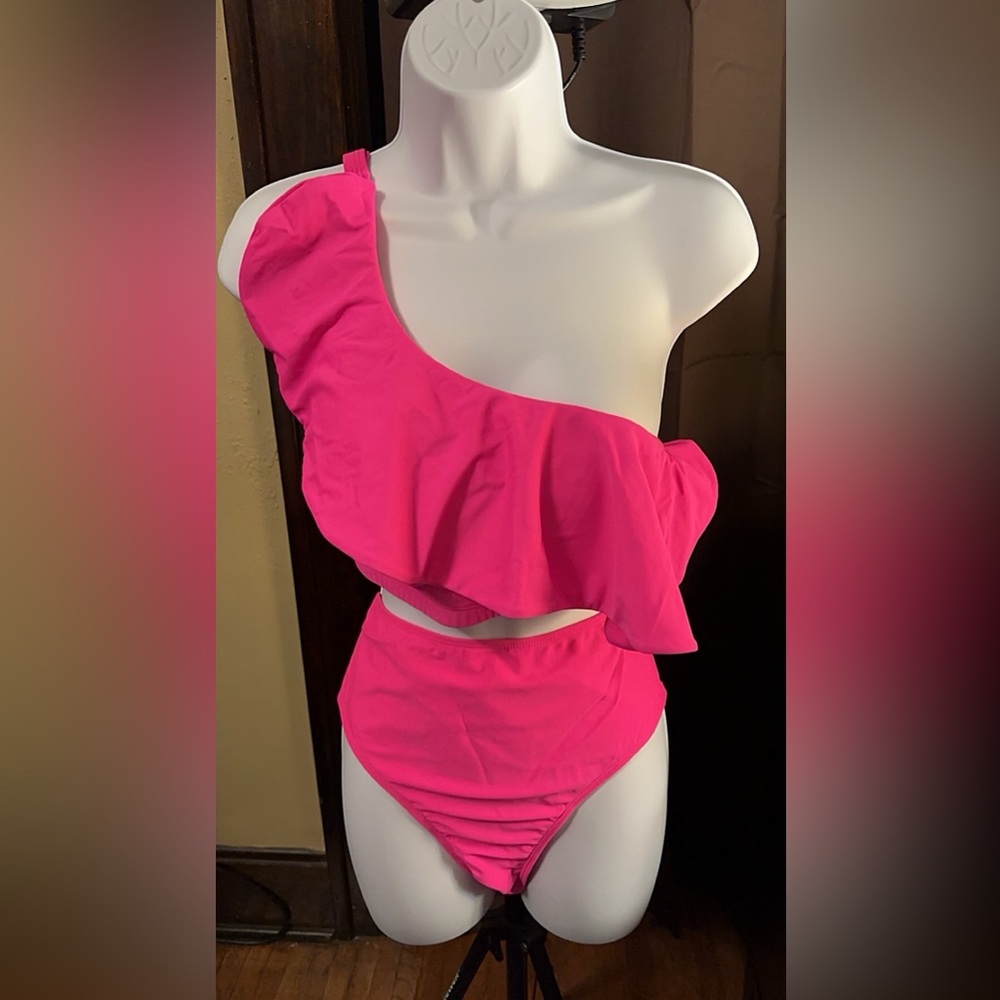 Women's Pink One-Shoulder Ruffle two piece swimsuit
